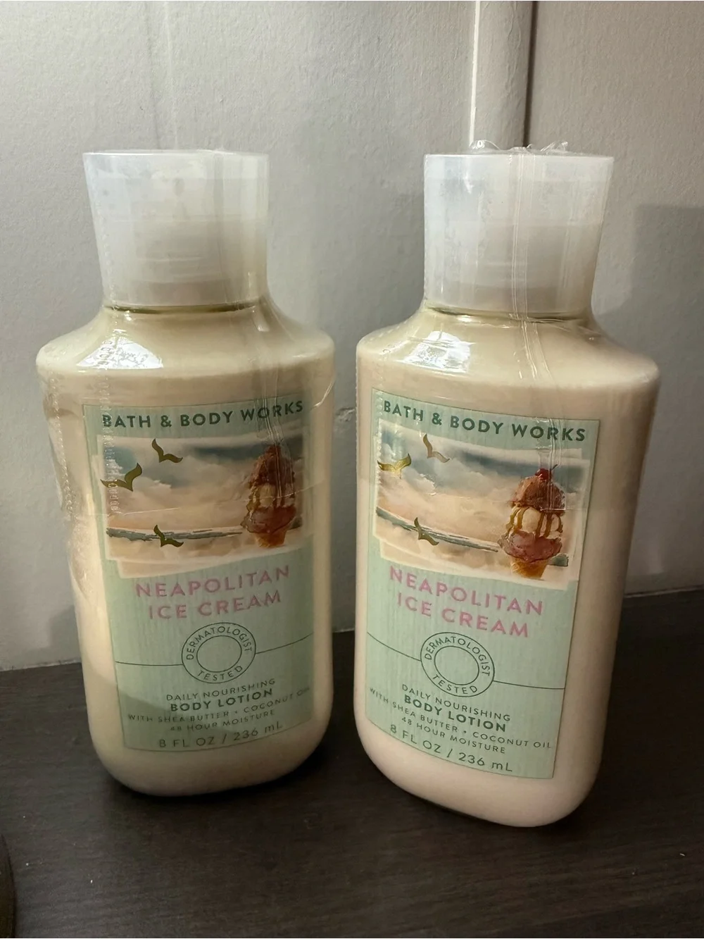 Bath & Body Works Neapolitan Ice Cream Body Lotion - Cream & Pink Accents